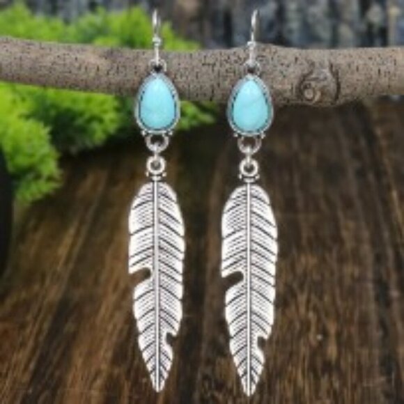 2 pairs! Unisex Retro Feather Design Earrings Turquoise Vintage, Tribal, Boho - Picture 1 of 5